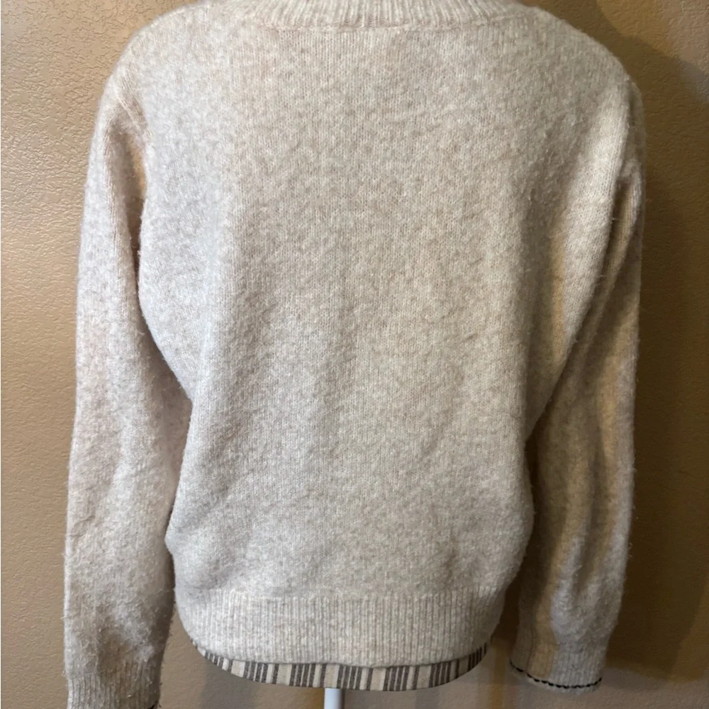White Crow this cozy